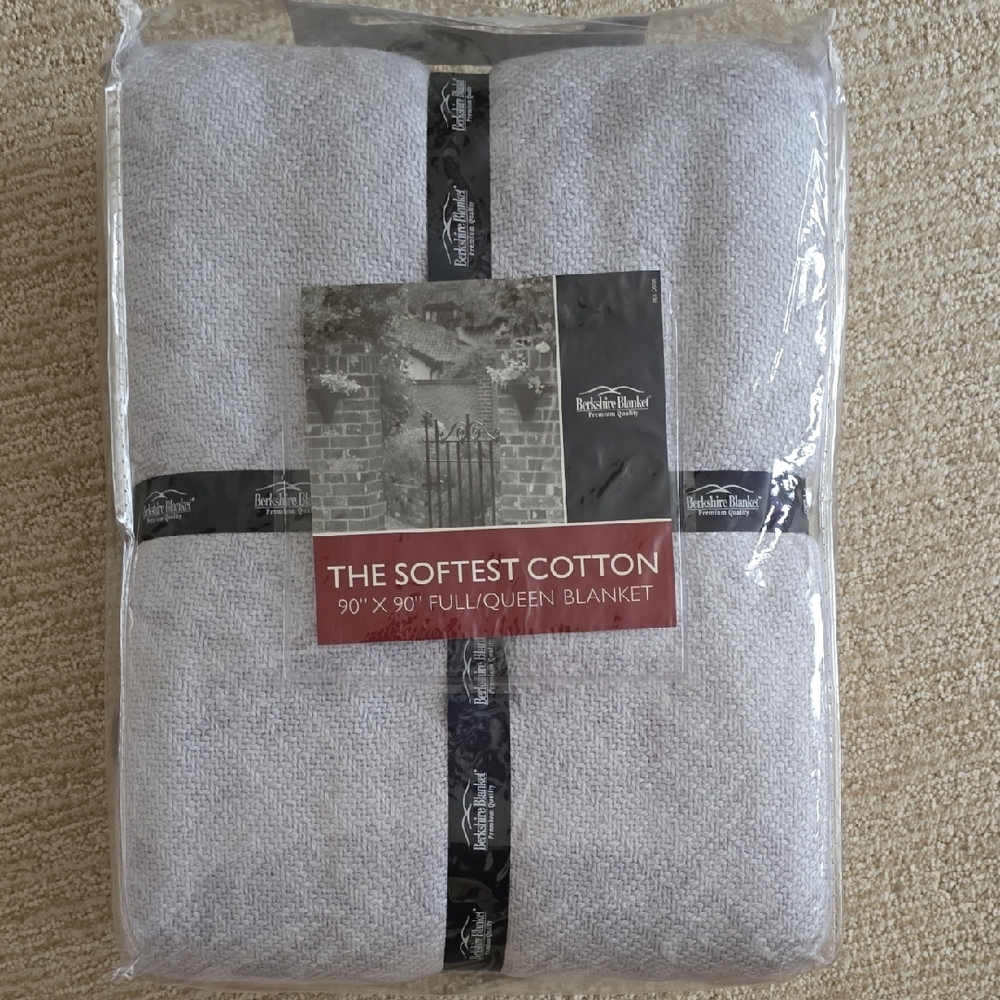 Berkshire Softest Cotton Blanket in Lavender